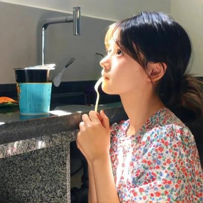 深夜中的企鹅
